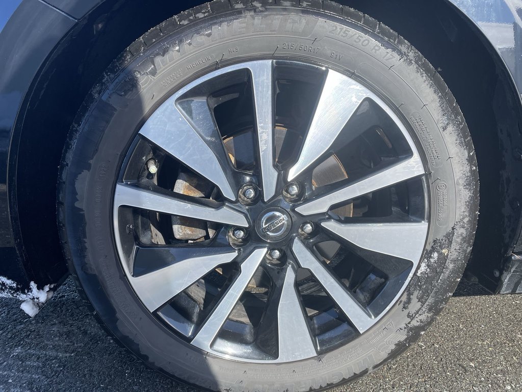 2023 Nissan SENTRA SV | Sunroof | Cam | USB | Warranty to 2028 in Saint John, New Brunswick - 16 - w1024h768px