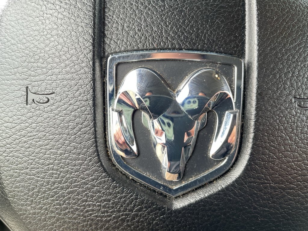 2019 Ram 1500 CLASSIC EXPRESS |BLUETOOTH | KEYLESS | in Saint John, New Brunswick - 25 - w1024h768px