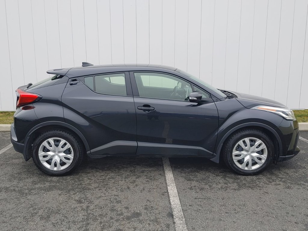 2022 Toyota C-HR in Antigonish, Nova Scotia - 8 - w1024h768px