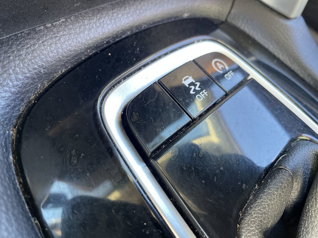 2022 Toyota COROLLA CROSS LE | heated front seat | bluetooth | warranty in Saint John, New Brunswick - 28 - w1024h768px