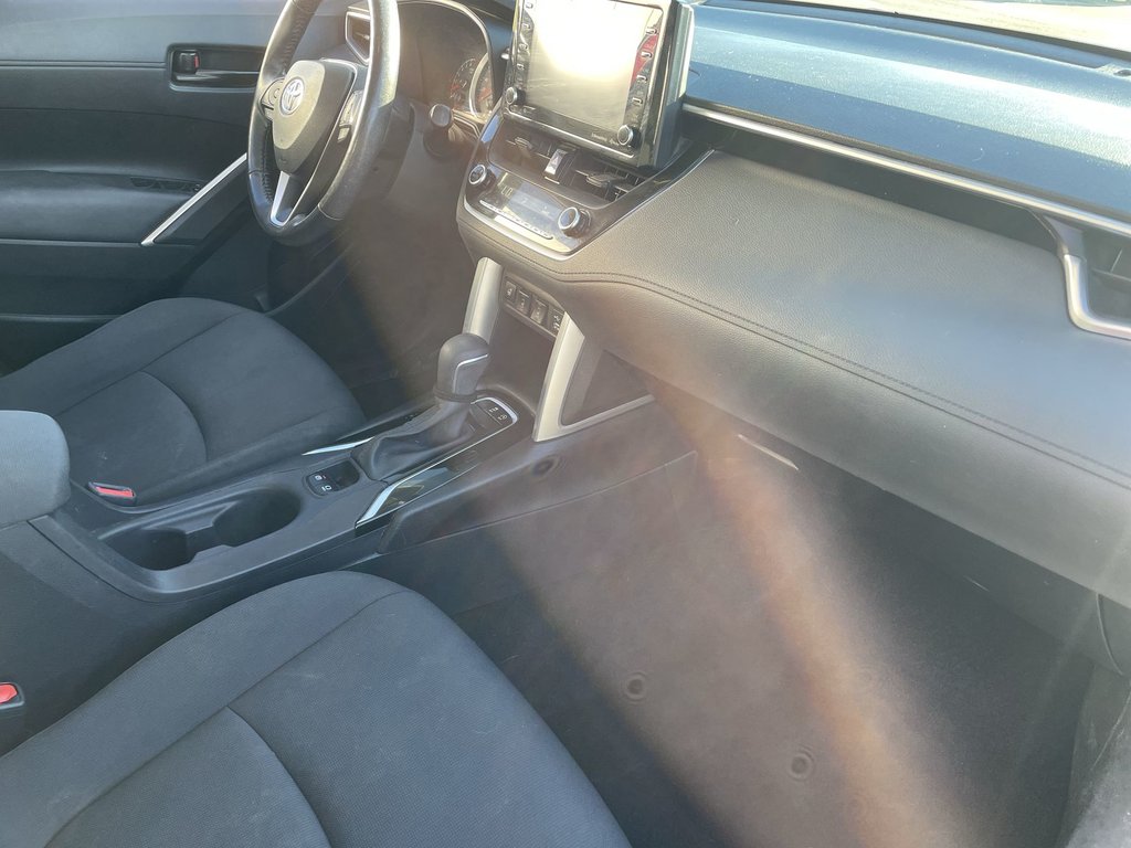 2022 Toyota COROLLA CROSS LE | heated front seat | bluetooth | warranty in Saint John, New Brunswick - 50 - w1024h768px