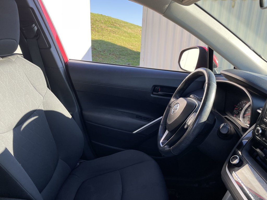 2022 Toyota COROLLA CROSS LE | heated front seat | bluetooth | warranty in Saint John, New Brunswick - 15 - w1024h768px