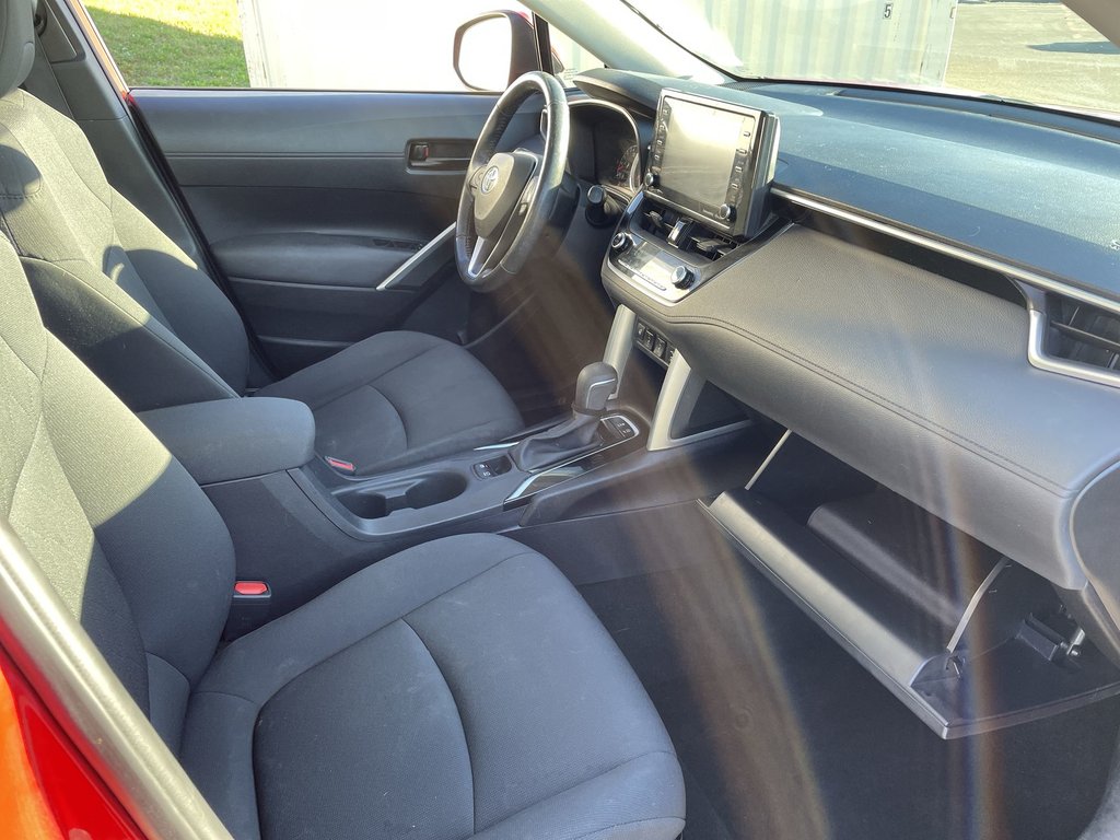 2022 Toyota COROLLA CROSS LE | heated front seat | bluetooth | warranty in Saint John, New Brunswick - 49 - w1024h768px
