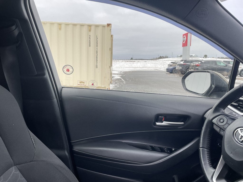 2019 Toyota Corolla Hatchback SE Manual | Backup Camera | USB | Keyless entry in Saint John, New Brunswick - 12 - w1024h768px