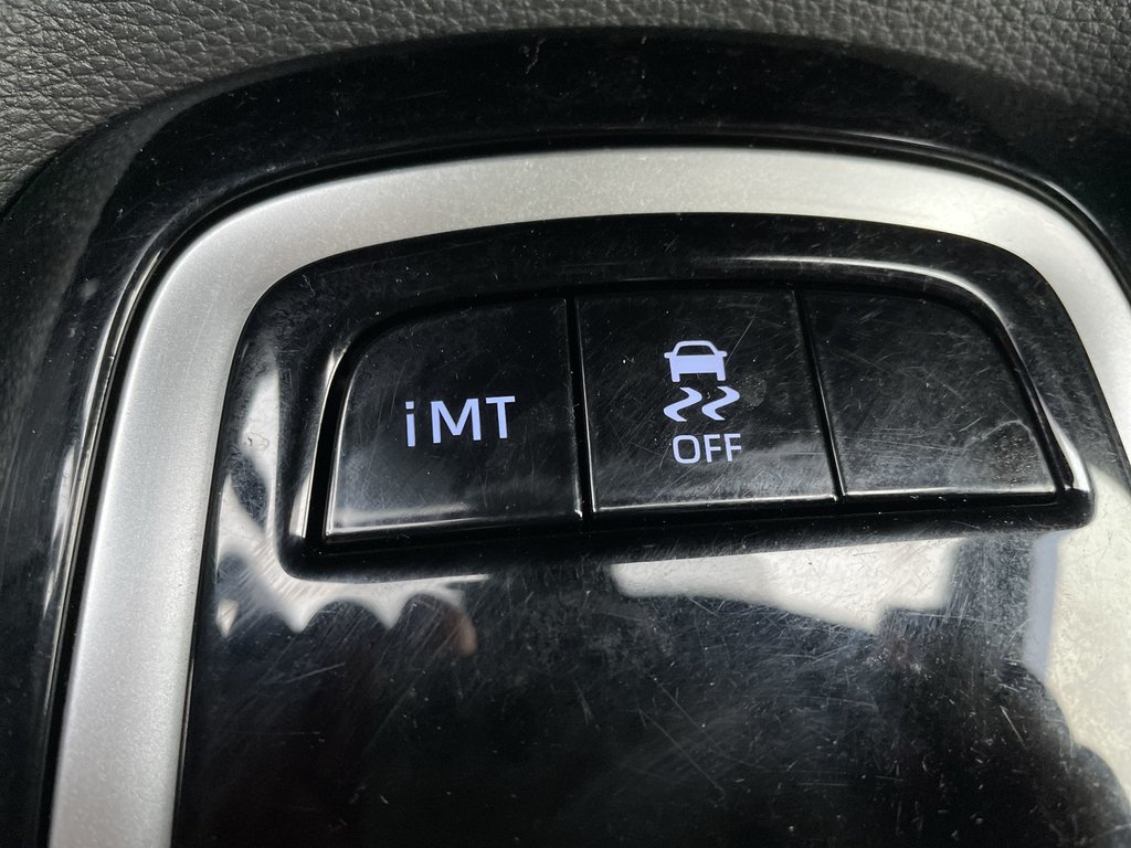 2019 Toyota Corolla Hatchback SE Manual | Backup Camera | USB | Keyless entry in Saint John, New Brunswick - 28 - w1024h768px