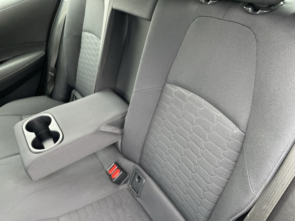 2019 Toyota Corolla Hatchback SE Manual | Backup Camera | USB | Keyless entry in Saint John, New Brunswick - 39 - w1024h768px