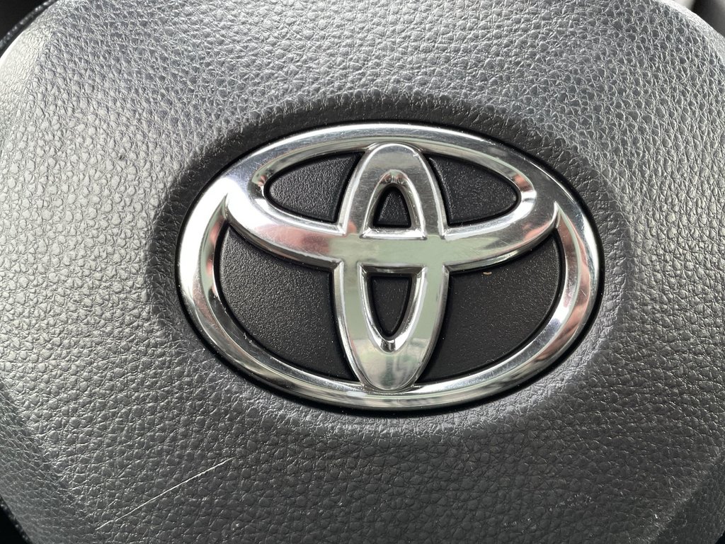 2019 Toyota Corolla Hatchback SE Manual | Backup Camera | USB | Keyless entry in Saint John, New Brunswick - 24 - w1024h768px