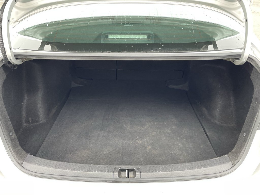 2020 Toyota Corolla in Antigonish, Nova Scotia - 42 - w1024h768px