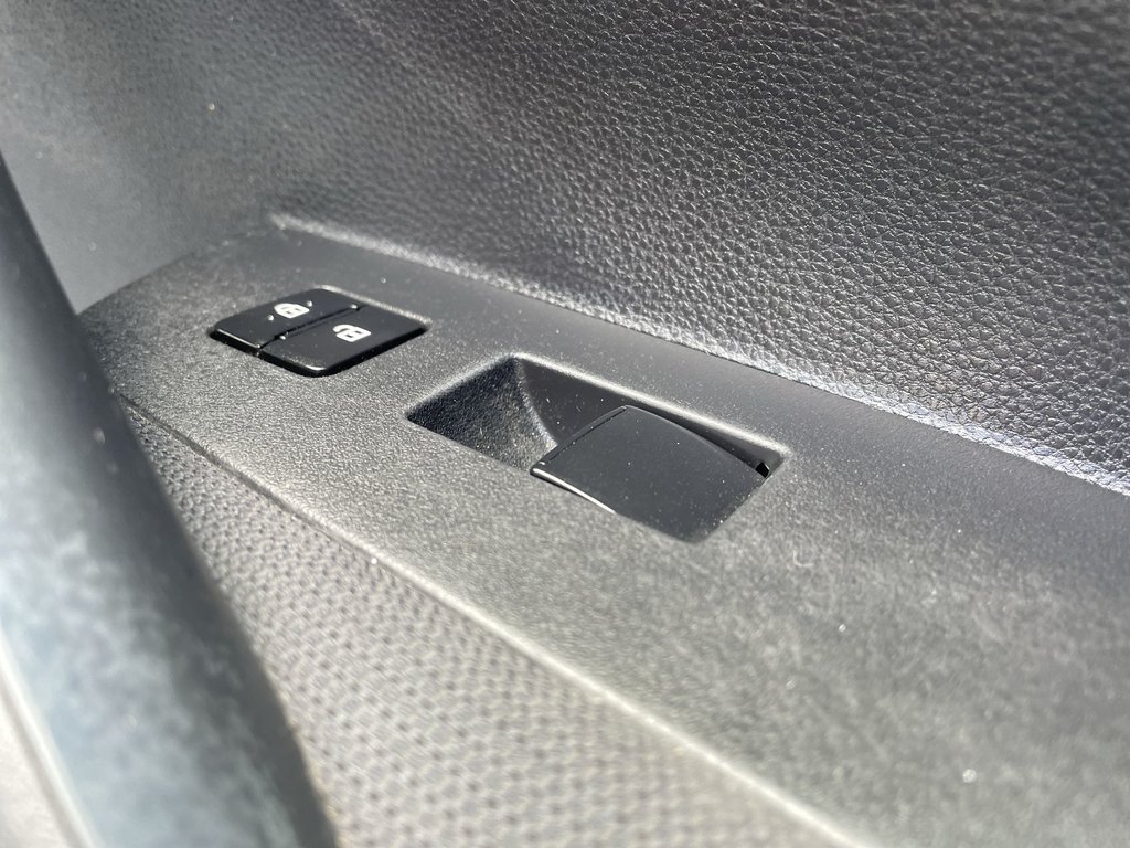 2020 Toyota COROLLA LE | Backup Cam | USB | Pwr Windows in Saint John, New Brunswick - 52 - w1024h768px