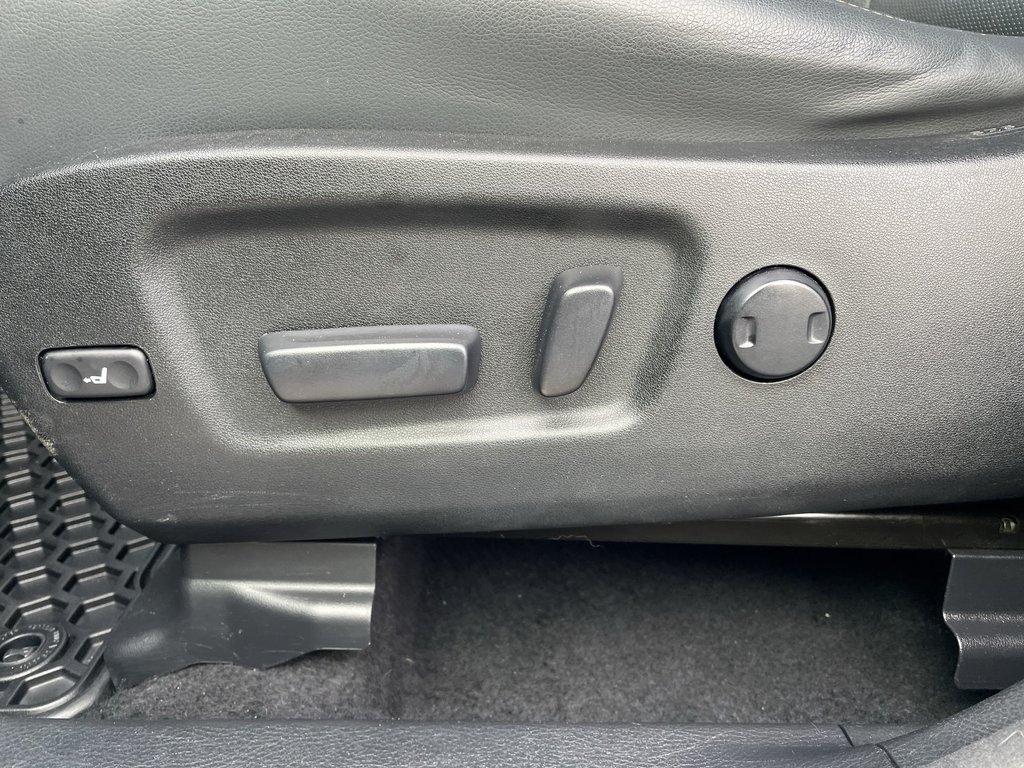 2015 Toyota Highlander Limited | Panoramic Moonroof | Leather | Htd Wheel in Saint John, New Brunswick - 20 - w1024h768px