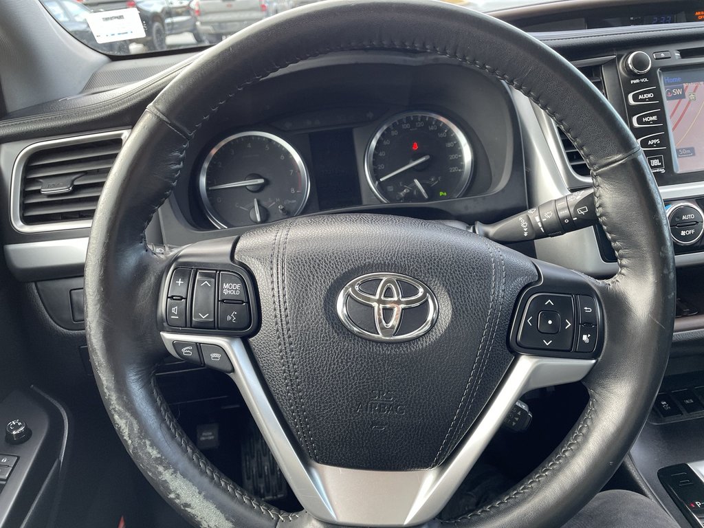 2015 Toyota Highlander Limited | Panoramic Moonroof | Leather | Htd Wheel in Saint John, New Brunswick - 23 - w1024h768px
