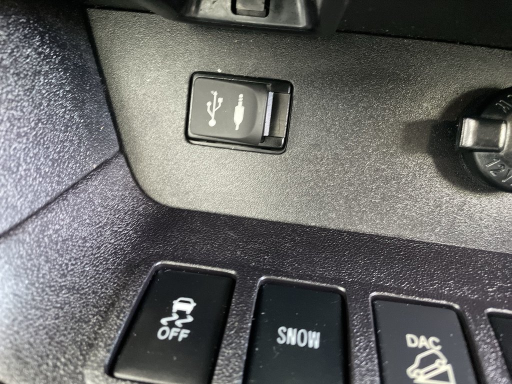 2015 Toyota Highlander Limited | Panoramic Moonroof | Leather | Htd Wheel in Saint John, New Brunswick - 51 - w1024h768px