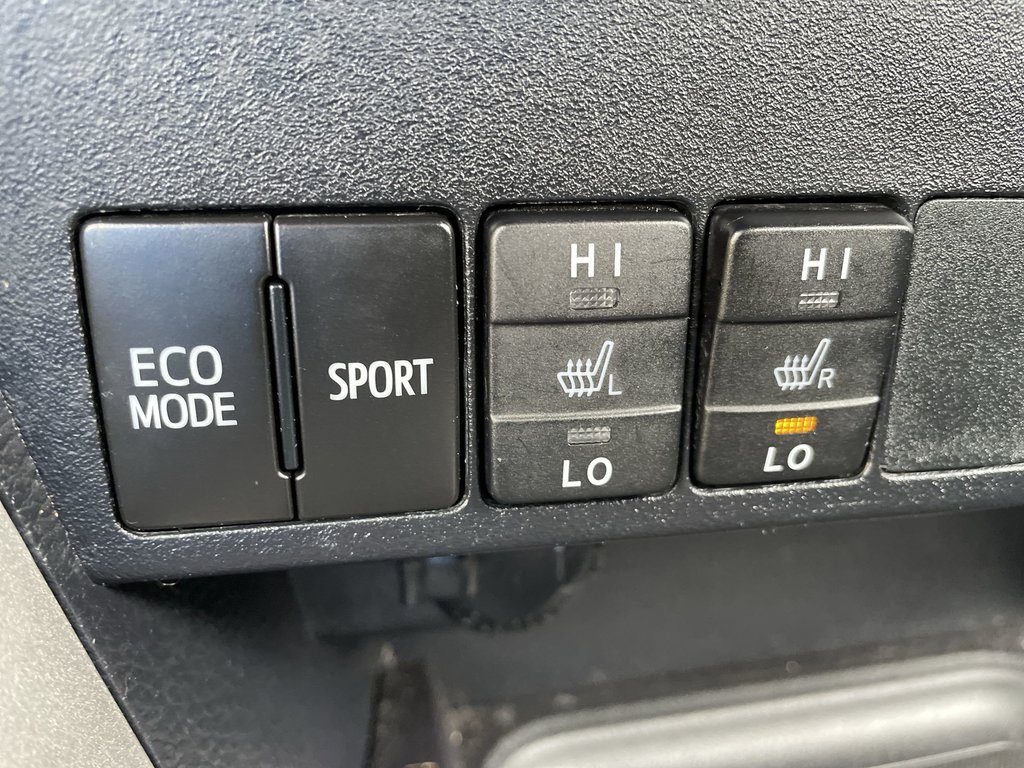 Toyota RAV4 XLE | Heated Seats | Keyless | Backup Cam 2016 à Saint John, Nouveau-Brunswick - 28 - w1024h768px