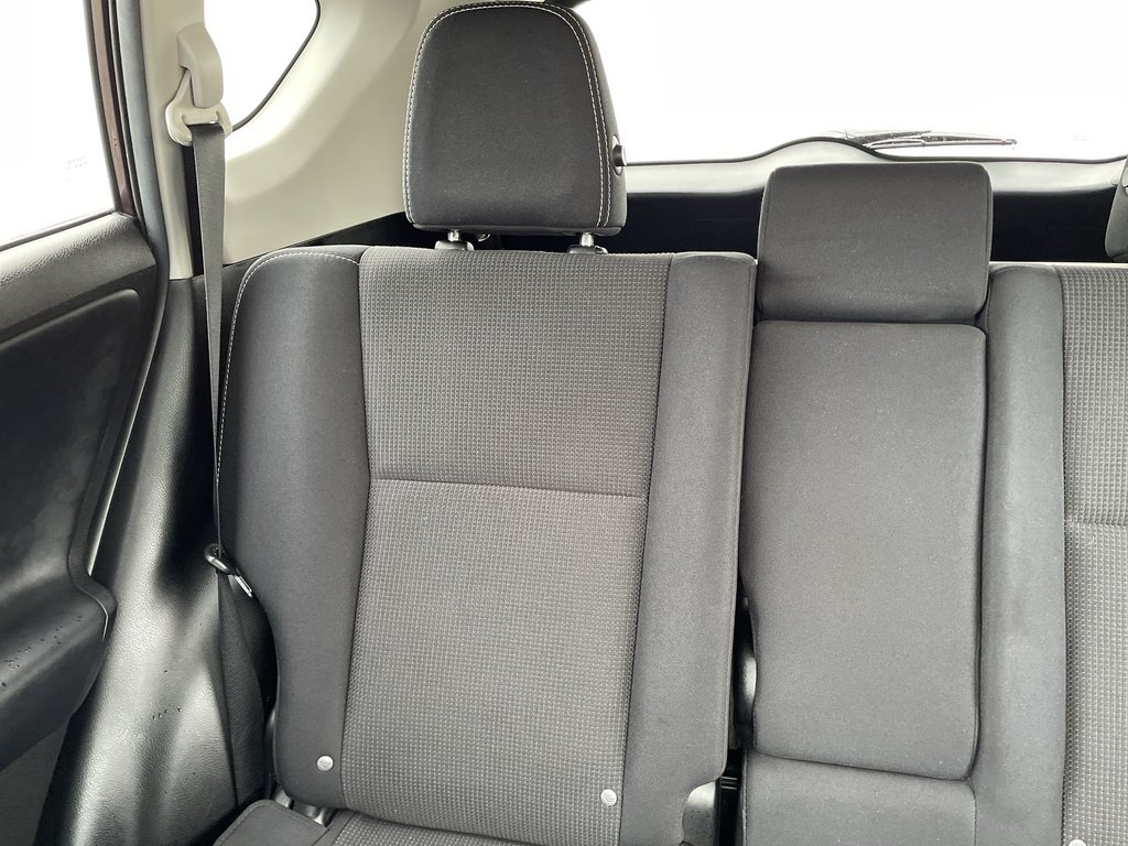 Toyota RAV4 XLE | Heated Seats | Keyless | Backup Cam 2016 à Saint John, Nouveau-Brunswick - 14 - w1024h768px