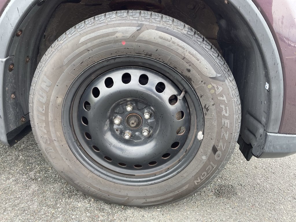 Toyota RAV4 XLE | Heated Seats | Keyless | Backup Cam 2016 à Saint John, Nouveau-Brunswick - 16 - w1024h768px