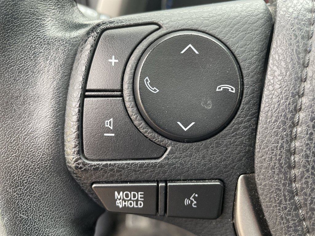 2017 Toyota RAV4 Limited | MOONROOF | NAV | LEATHER | CAM in Saint John, New Brunswick - 26 - w1024h768px