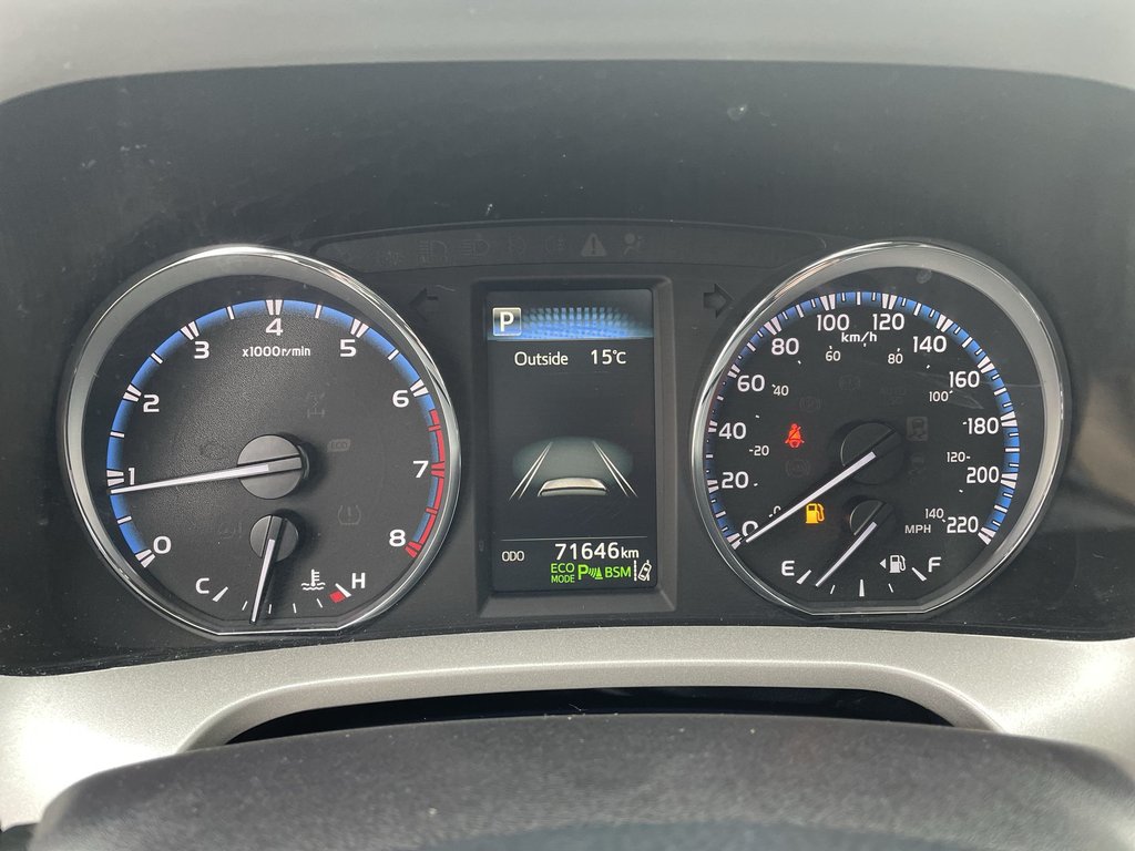 2017 Toyota RAV4 Limited | MOONROOF | NAV | LEATHER | CAM in Saint John, New Brunswick - 30 - w1024h768px