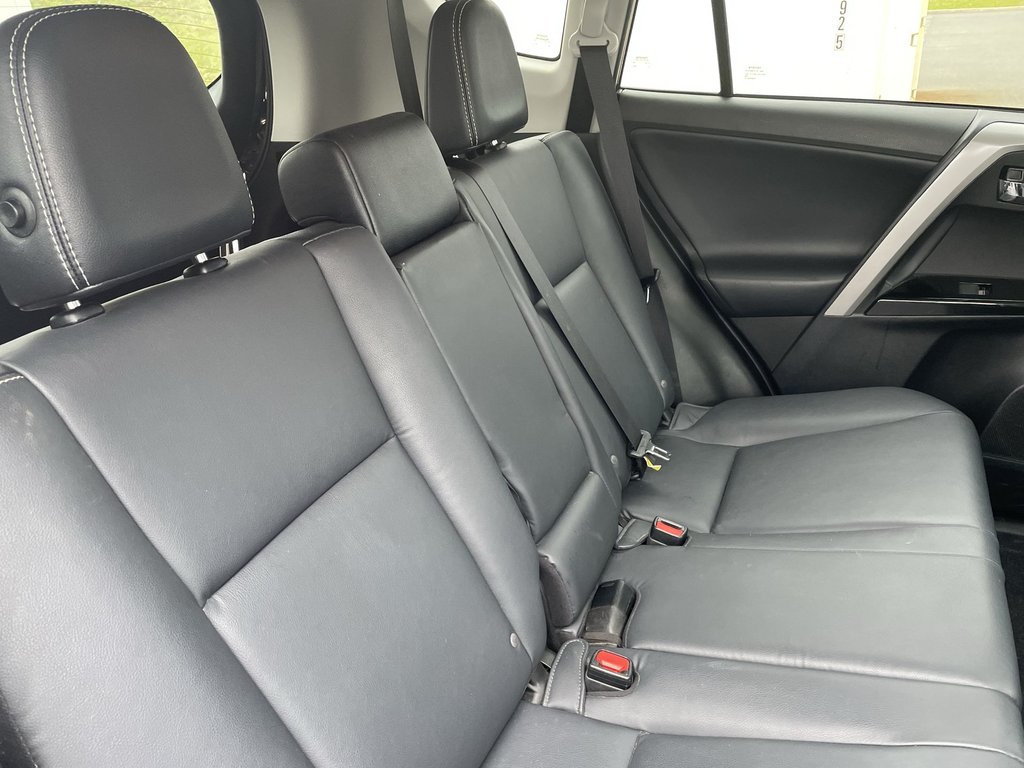 2017 Toyota RAV4 Limited | MOONROOF | NAV | LEATHER | CAM in Saint John, New Brunswick - 45 - w1024h768px