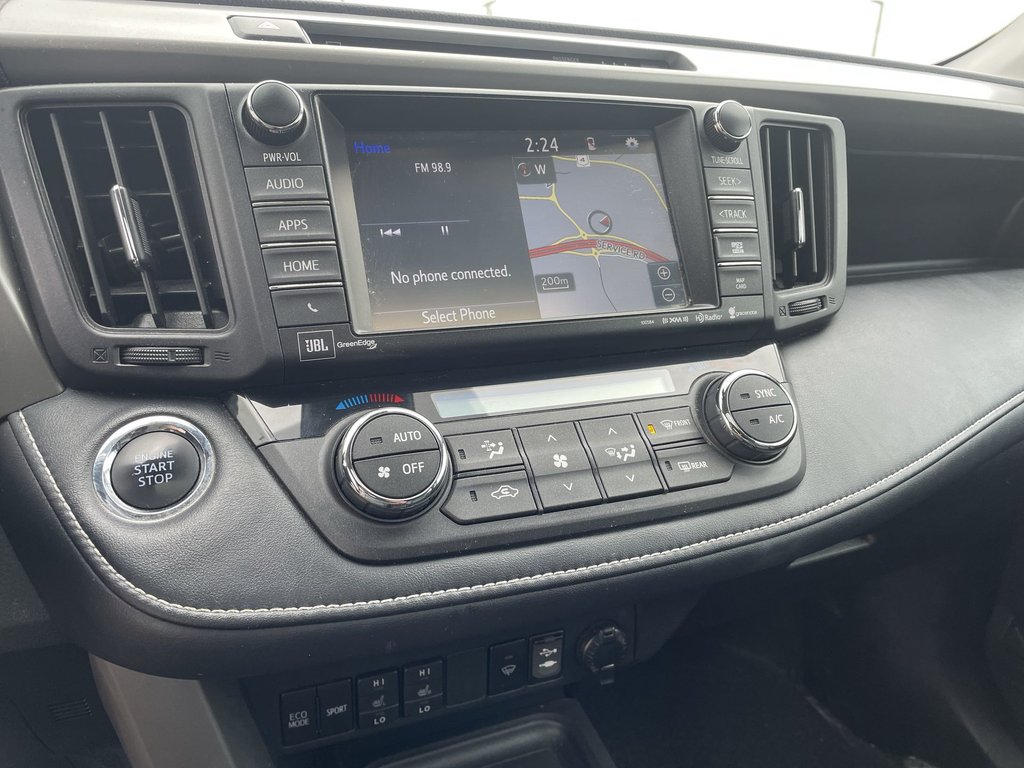 2017 Toyota RAV4 Limited | MOONROOF | NAV | LEATHER | CAM in Saint John, New Brunswick - 31 - w1024h768px