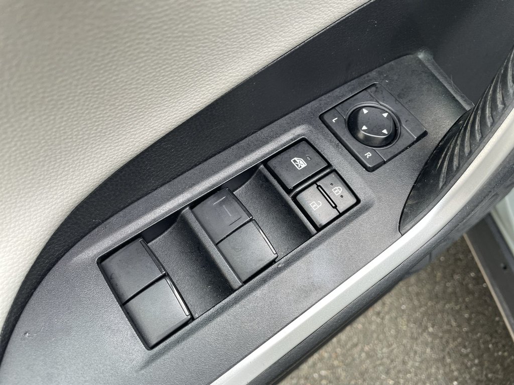 2021 Toyota RAV4 TRAIL | cam | usb | keyless in Saint John, New Brunswick - 21 - w1024h768px