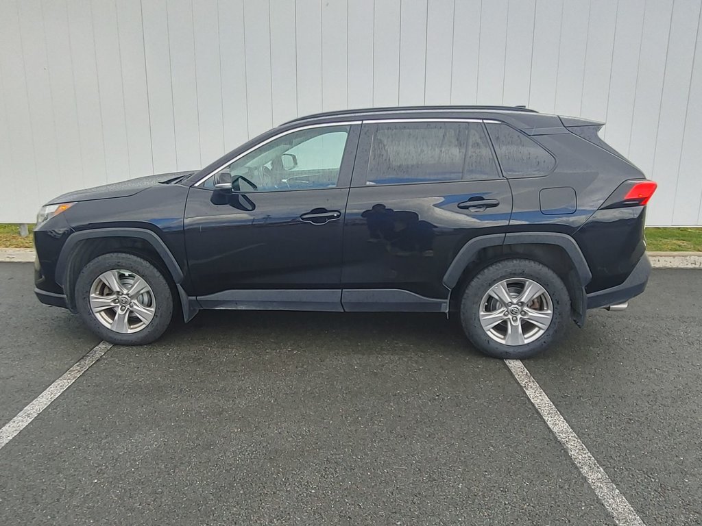 2022  RAV4 XLE | Cam | USB | HtdSeats | Warranty to 2027 in Saint John, New Brunswick - 4 - w1024h768px