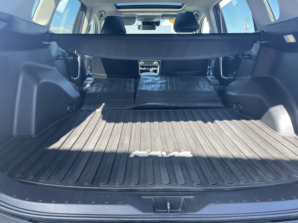 2022 Toyota RAV4 XLE | Keyless | Backup Cam | USB | Warranty to2027 in Saint John, New Brunswick - 43 - w1024h768px