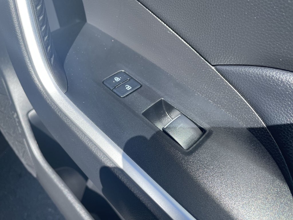 2022 Toyota RAV4 XLE | Keyless | Backup Cam | USB | Warranty to2027 in Saint John, New Brunswick - 52 - w1024h768px