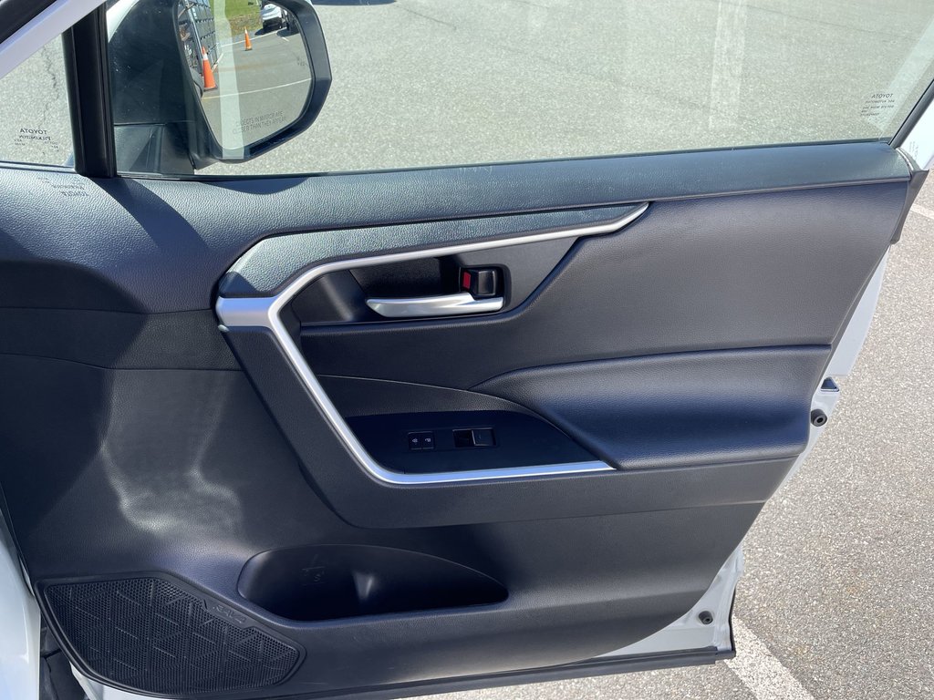 2023 Toyota RAV4 XLE | Cam | Htd Seats | USB | Warranty to 2028 in Saint John, New Brunswick - 52 - w1024h768px