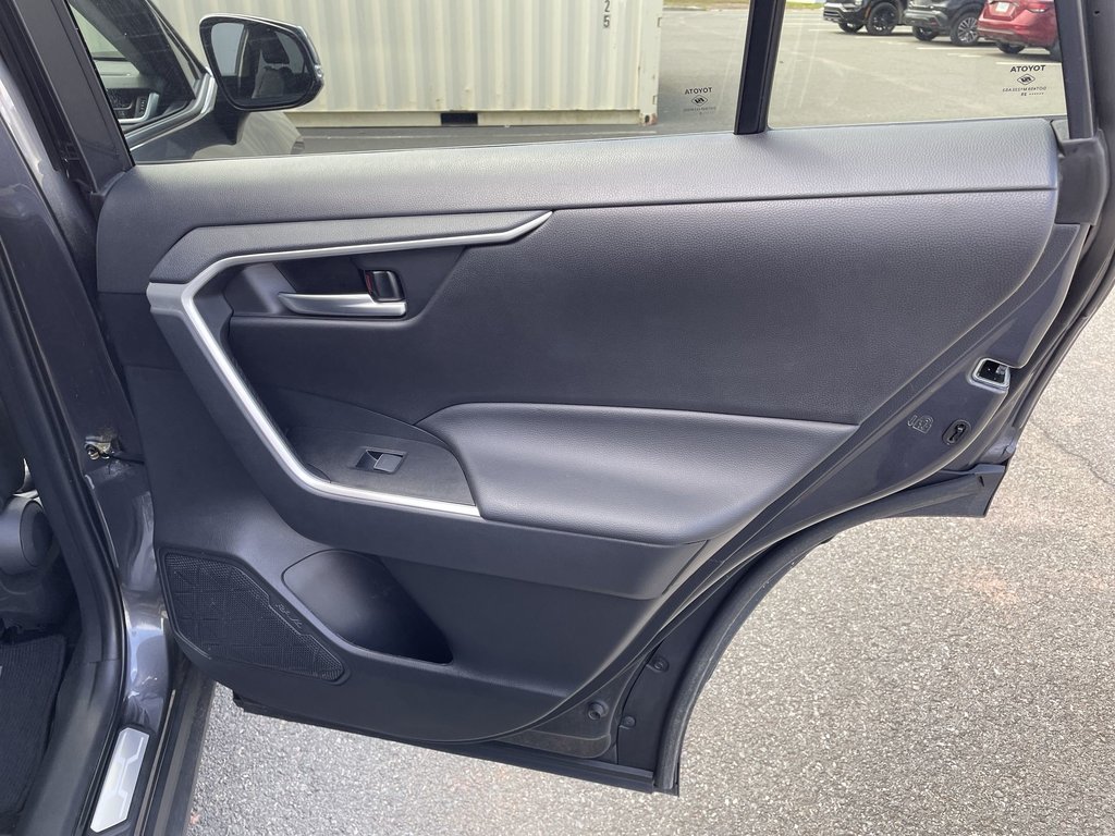 2025 Toyota RAV4 XLE | Sunroof | Htd Seats | USB | Warranty to 2029 in Saint John, New Brunswick - 47 - w1024h768px