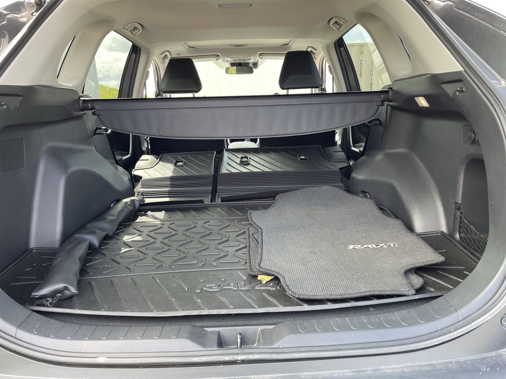 2025 Toyota RAV4 XLE | Sunroof | Htd Seats | USB | Warranty to 2029 in Saint John, New Brunswick - 43 - w1024h768px
