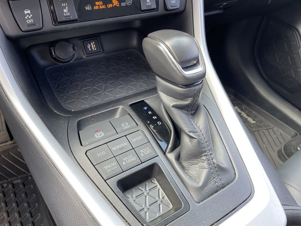 2025 Toyota RAV4 XLE | Sunroof | Htd Seats | USB | Warranty to 2029 in Saint John, New Brunswick - 35 - w1024h768px