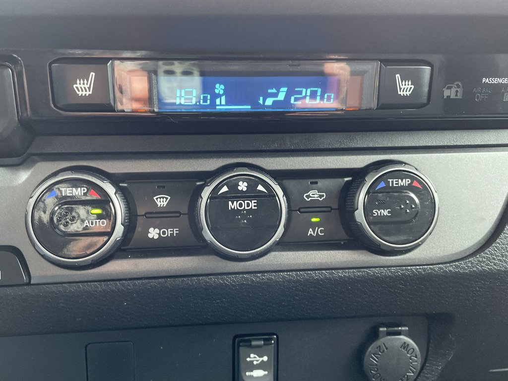 2016 Toyota TACOMA TRD OFF ROAD | Keyless | Fog Lamps | USB in Saint John, New Brunswick - 33 - w1024h768px