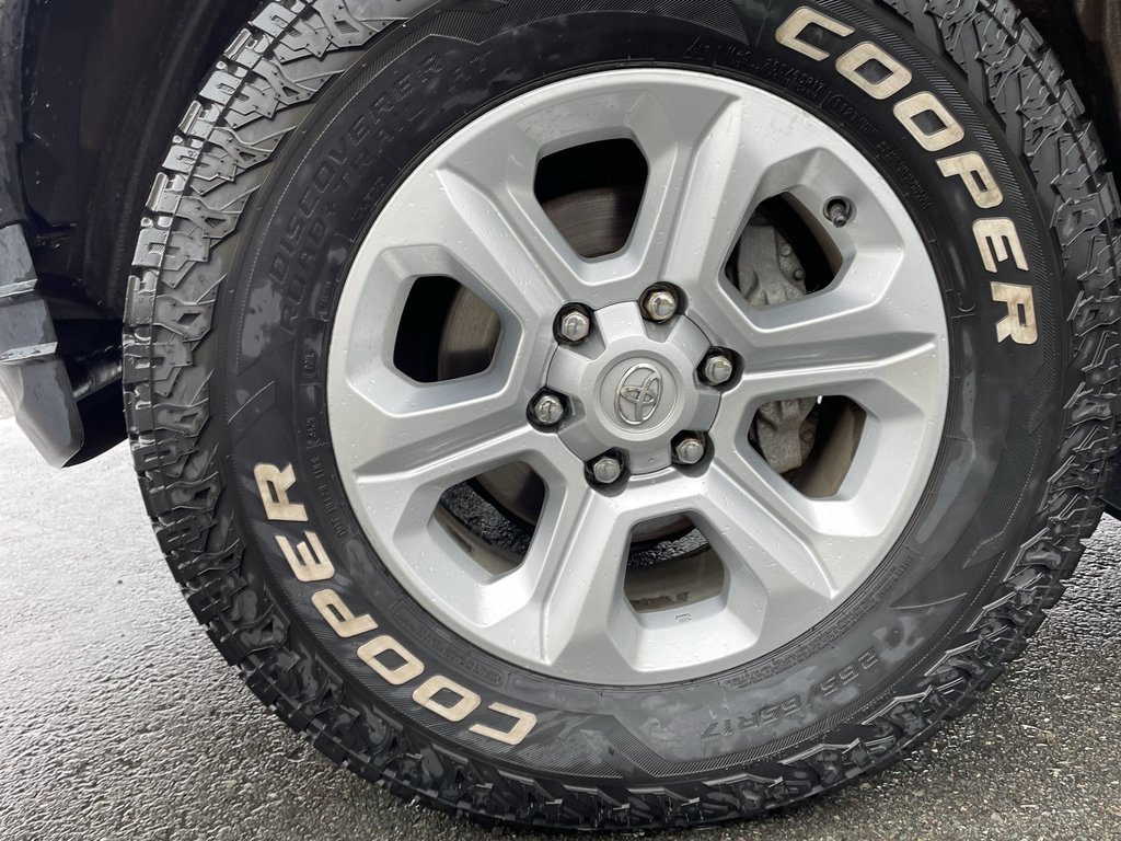 2016 Toyota TACOMA TRD OFF ROAD | Keyless | Fog Lamps | USB in Saint John, New Brunswick - 16 - w1024h768px