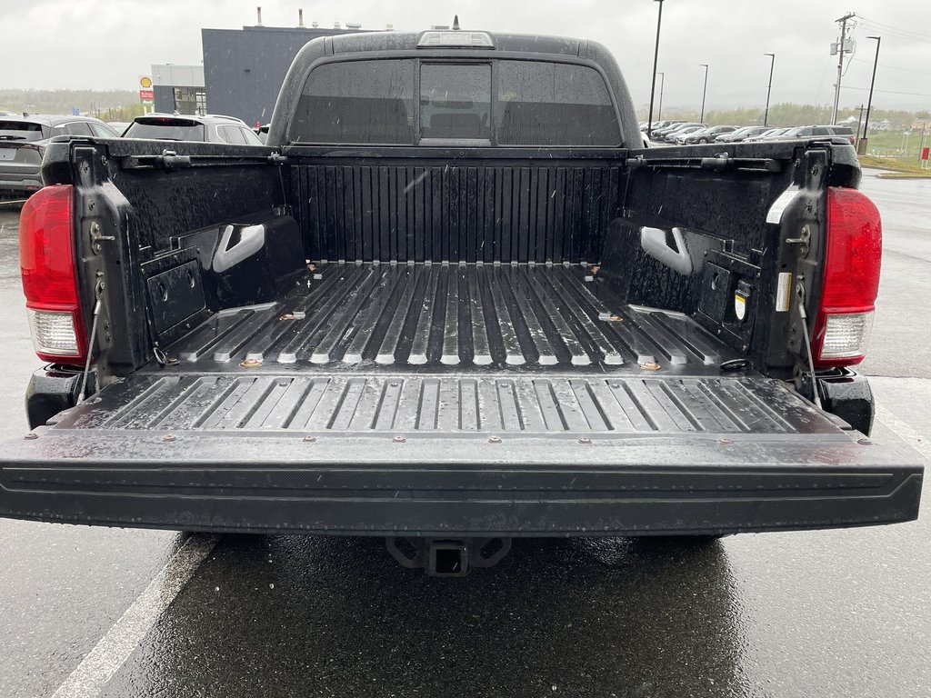2016 Toyota TACOMA TRD OFF ROAD | Keyless | Fog Lamps | USB in Saint John, New Brunswick - 42 - w1024h768px