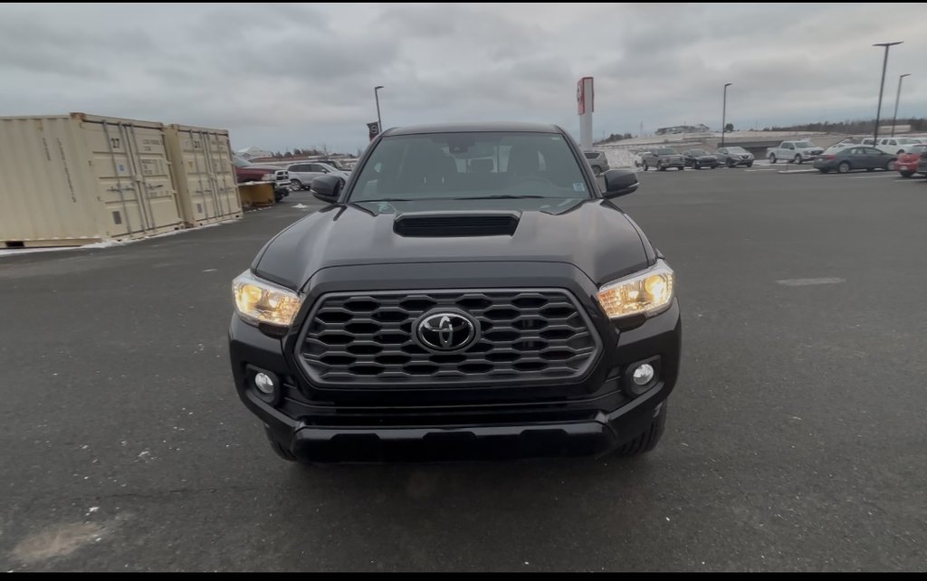 2022 Toyota Tacoma in Antigonish, Nova Scotia - 2 - w1024h768px