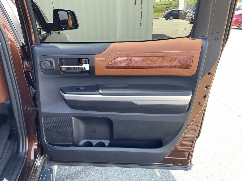 2015 Toyota TUNDRA in Antigonish, Nova Scotia - 47 - w1024h768px