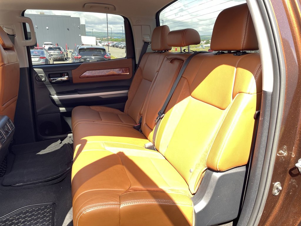 2015 Toyota TUNDRA in Antigonish, Nova Scotia - 38 - w1024h768px