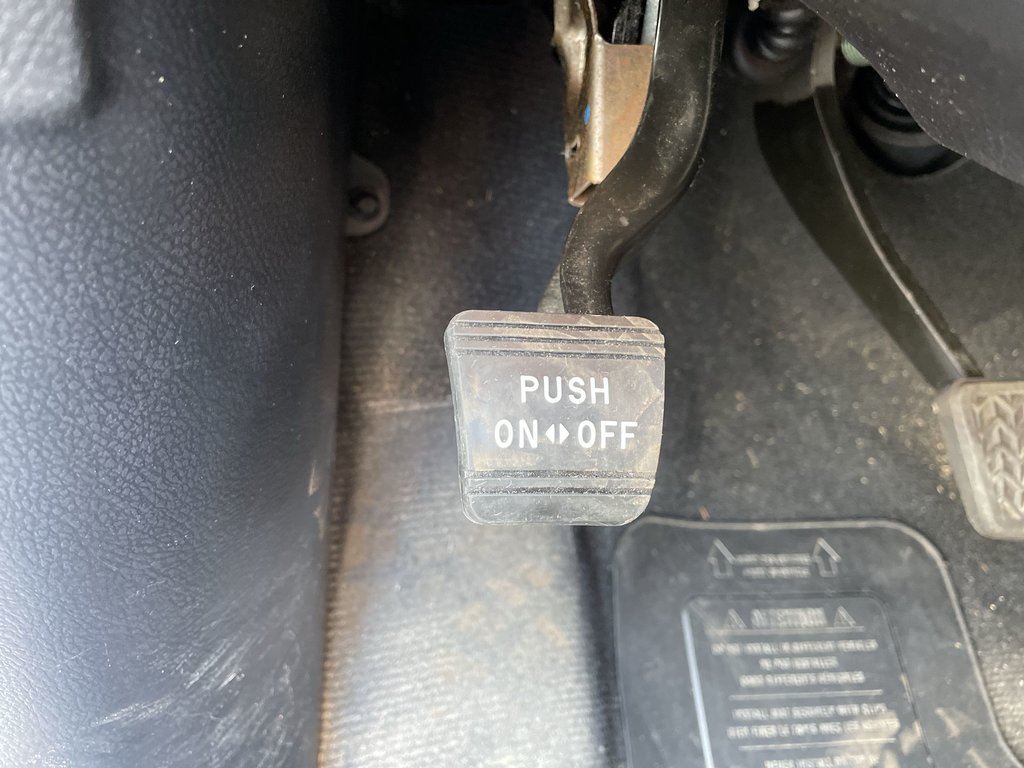 2015 Toyota TUNDRA in Antigonish, Nova Scotia - 36 - w1024h768px