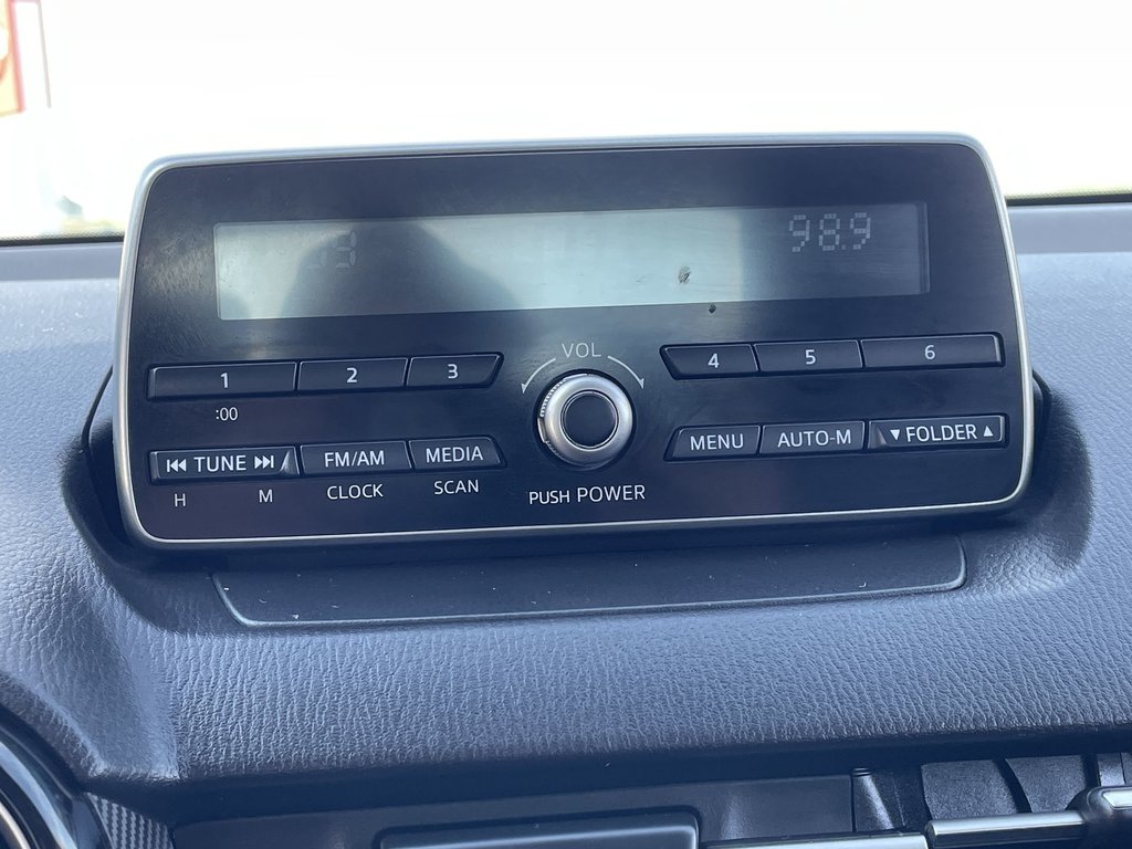 2016 Toyota YARIS BASE | Keyless | USB | Power Windows in Saint John, New Brunswick - 32 - w1024h768px