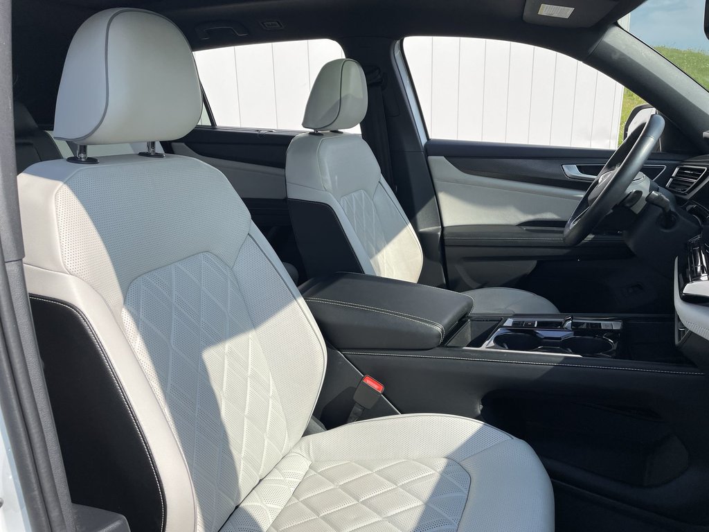 2024 Volkswagen Atlas Cross Sport SEL Premium R-Line|Htd\Cool Lthr|360 Cam|Sunroof in Saint John, New Brunswick - 48 - w1024h768px