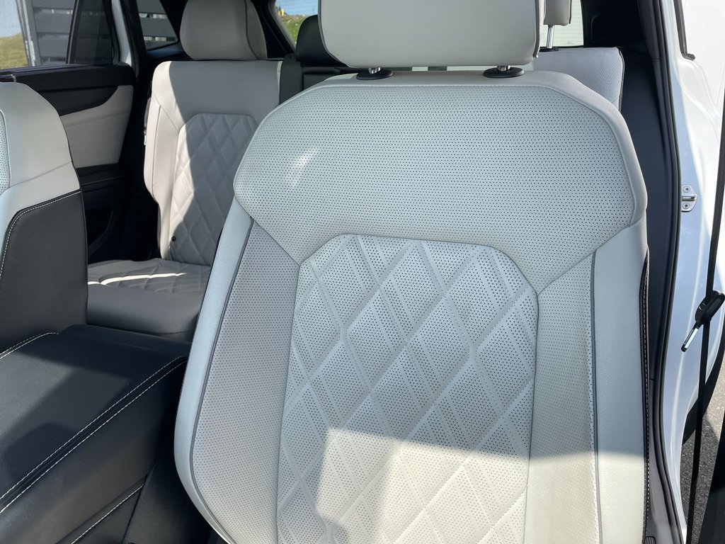 2024 Volkswagen Atlas Cross Sport SEL Premium R-Line|Htd\Cool Lthr|360 Cam|Sunroof in Saint John, New Brunswick - 19 - w1024h768px