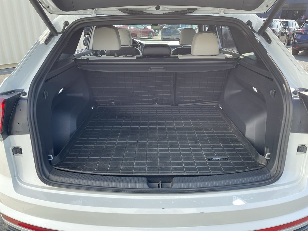 2024 Volkswagen Atlas Cross Sport SEL Premium R-Line|Htd\Cool Lthr|360 Cam|Sunroof in Saint John, New Brunswick - 42 - w1024h768px