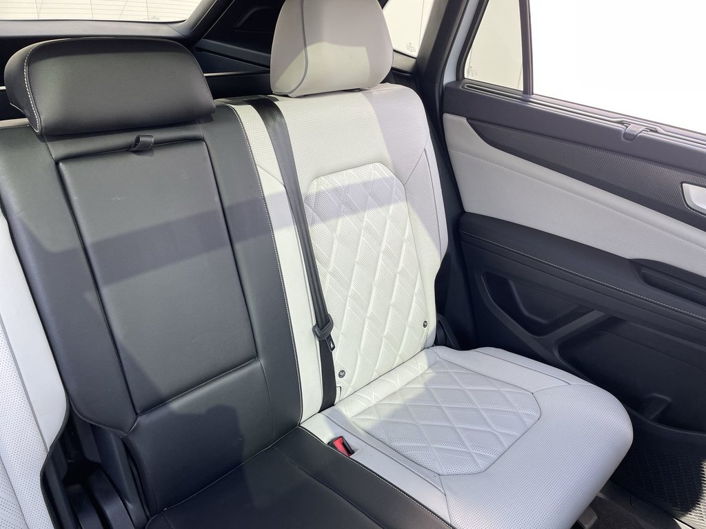 2024 Volkswagen Atlas Cross Sport SEL Premium R-Line|Htd\Cool Lthr|360 Cam|Sunroof in Saint John, New Brunswick - 12 - w1024h768px