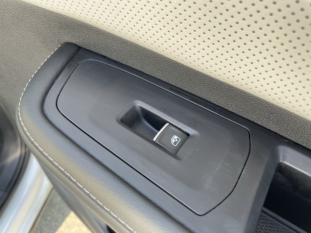 2024 Volkswagen Atlas Cross Sport SEL Premium R-Line|Htd\Cool Lthr|360 Cam|Sunroof in Saint John, New Brunswick - 52 - w1024h768px