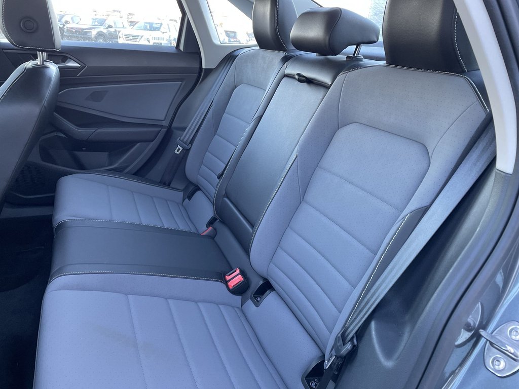 2025 Volkswagen JETTA COMFORTLINE | usb | cam | warranty to 2030 in Saint John, New Brunswick - 38 - w1024h768px