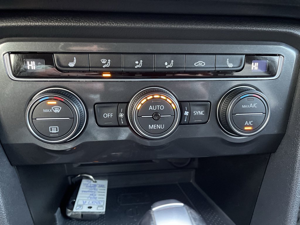 Volkswagen Tiguan Comfortline | Leather | Htd Seats | Backup Camera 2021 à Saint John, Nouveau-Brunswick - 33 - w1024h768px