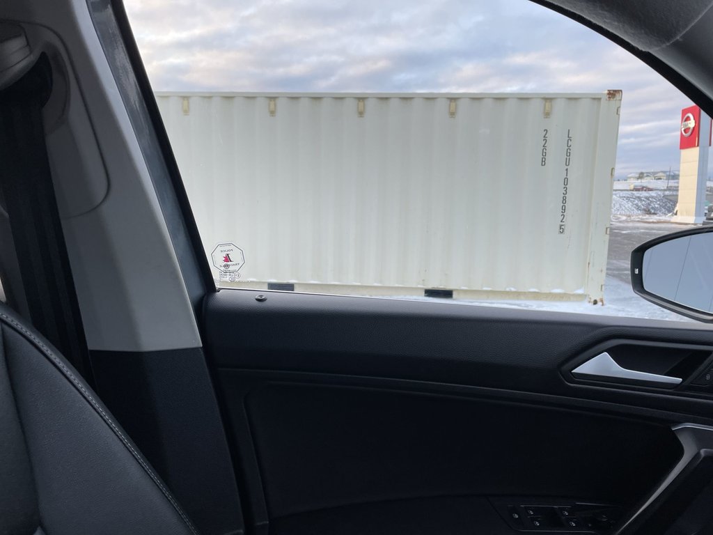 Volkswagen Tiguan Comfortline | Leather | Htd Seats | Backup Camera 2021 à Saint John, Nouveau-Brunswick - 11 - w1024h768px