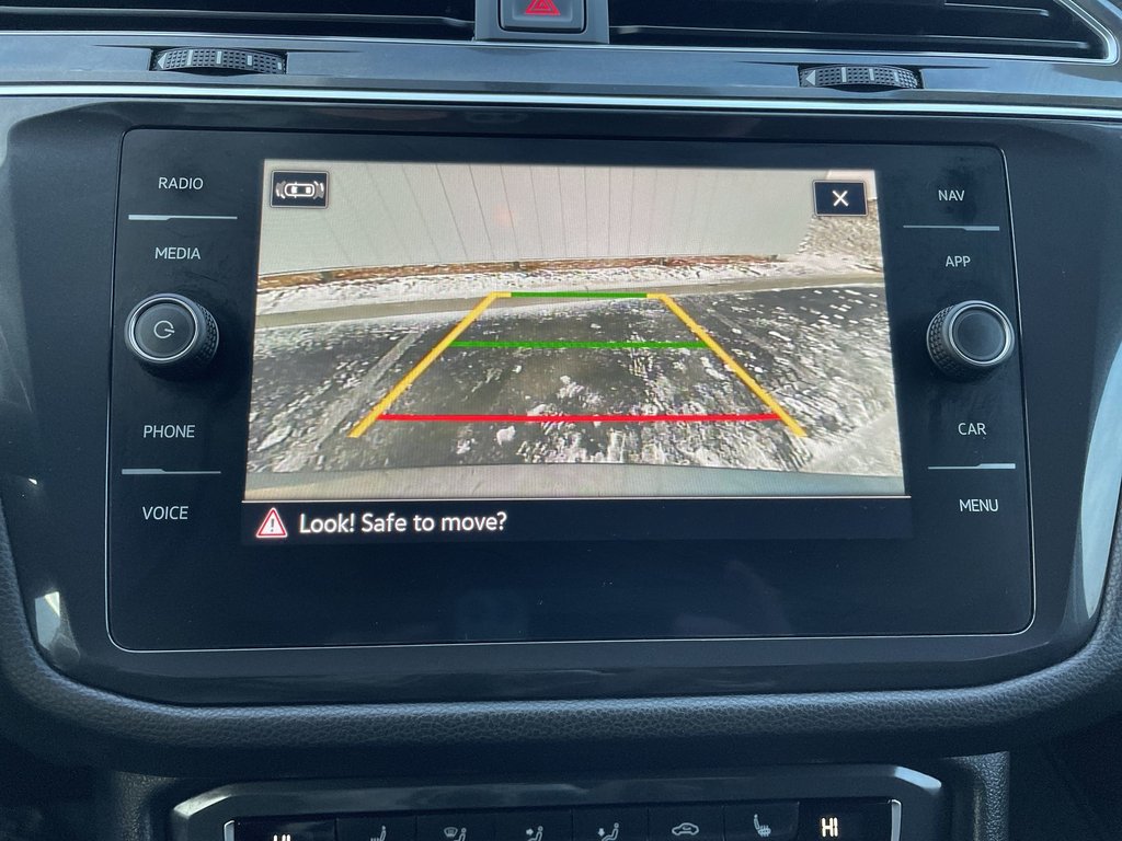 Volkswagen Tiguan Comfortline | Leather | Htd Seats | Backup Camera 2021 à Saint John, Nouveau-Brunswick - 32 - w1024h768px