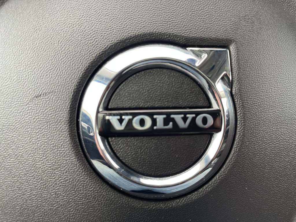 2020 Volvo V60 T6 MOMENTUM | Htd Lthr | Panoramic Roof | USB in Saint John, New Brunswick - 25 - w1024h768px
