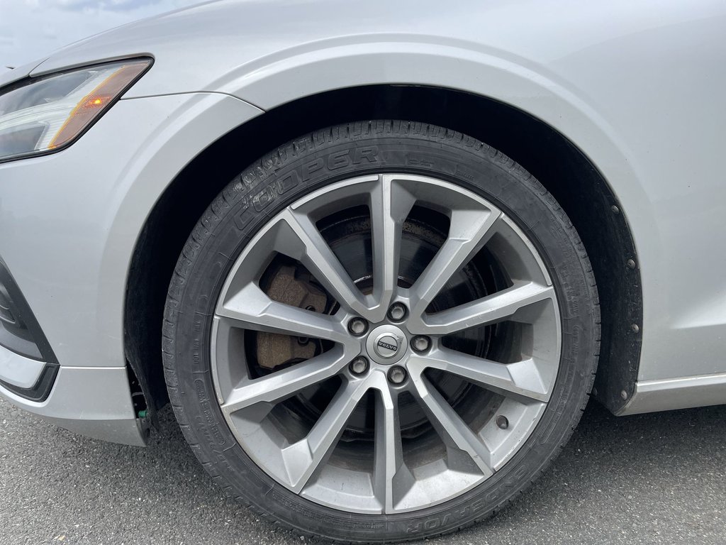 2020 Volvo V60 T6 MOMENTUM | Htd Lthr | Panoramic Roof | USB in Saint John, New Brunswick - 16 - w1024h768px